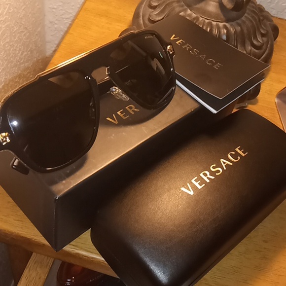 Versace Medusa Charm Sunglasses